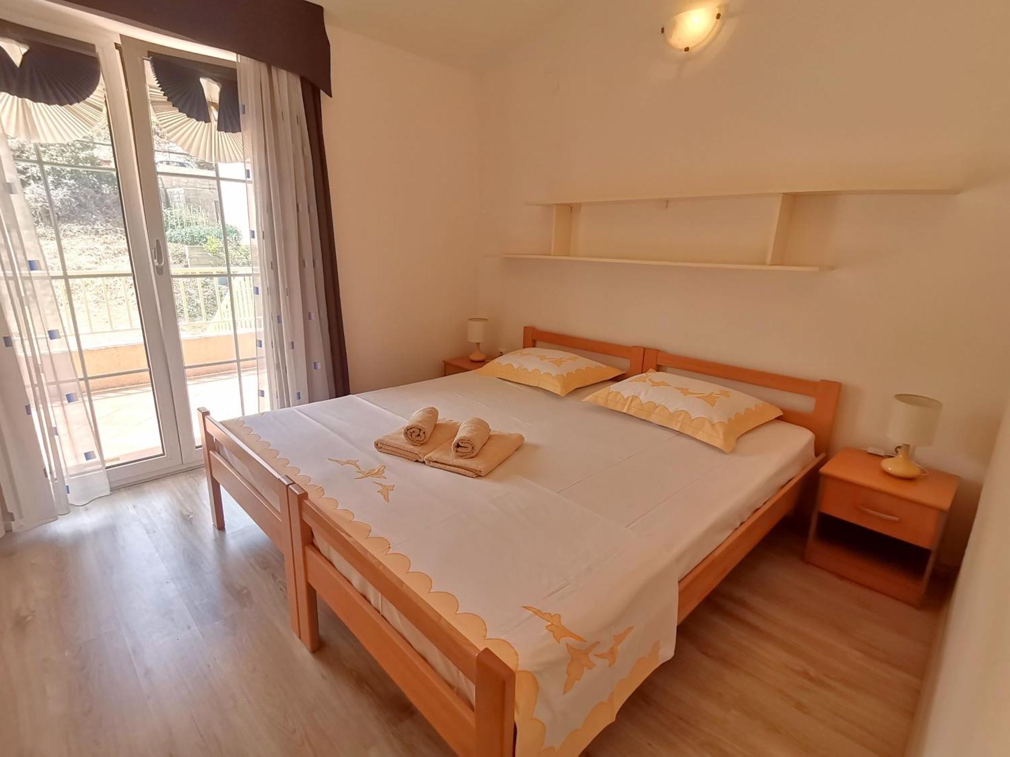 Apartments Green & Orange Hvar Town Exterior photo